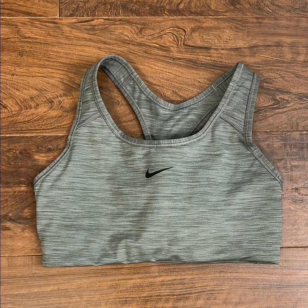 Nike Women's Swoosh Dri-Fit Racerback Sports Bra Gray Size Medium. - Picture 1 of 6